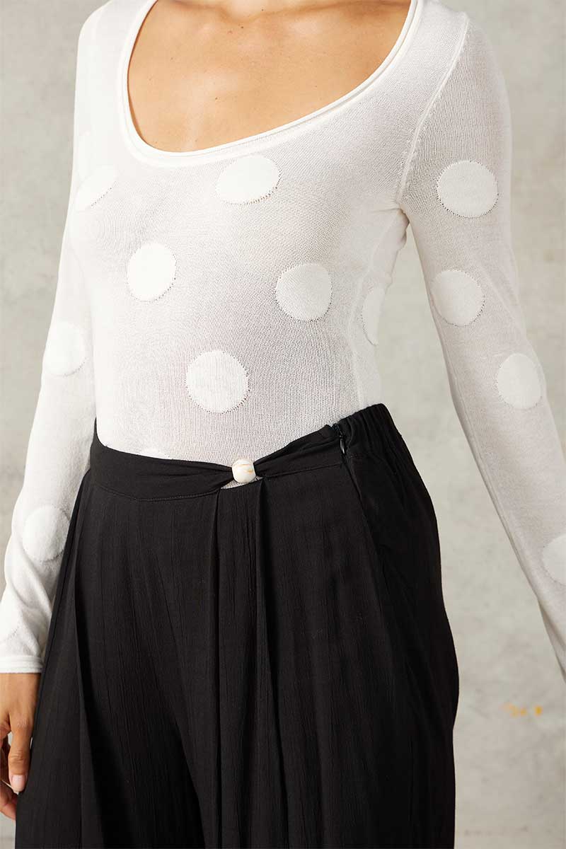 ELLIPSIS KNIT TOP - VANILLA